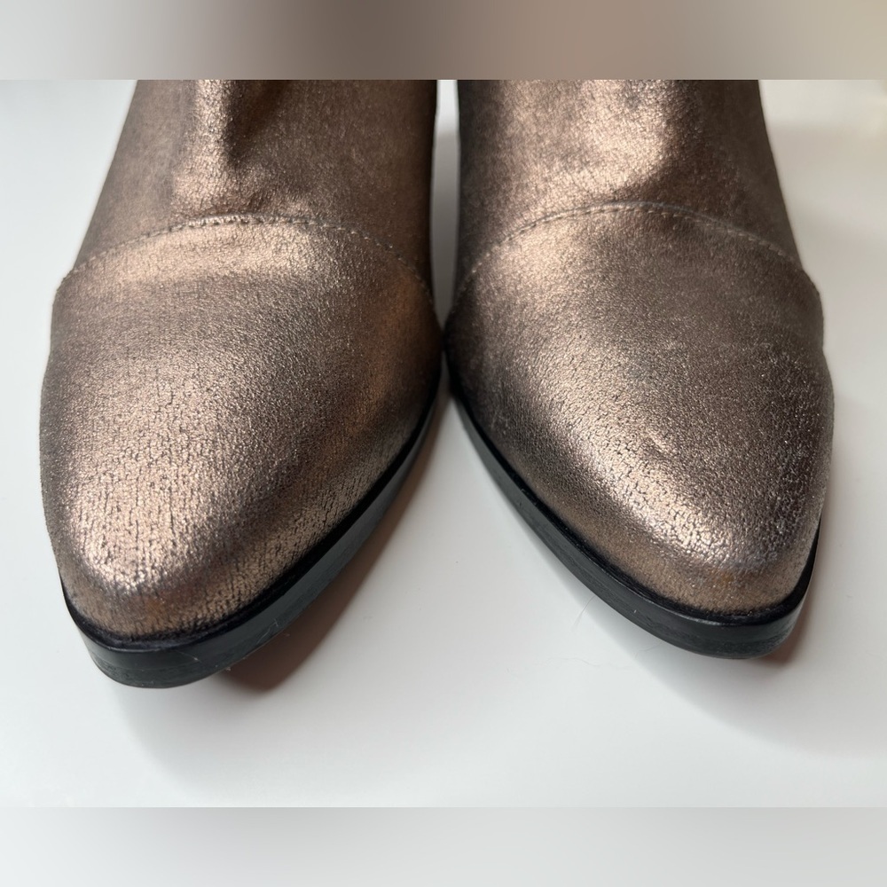 Italeau Marisa Booties EU 39 US 8.5 Gold Leather Waterproof Block Heel Metallic - Picture 16 of 16